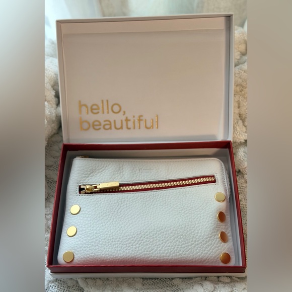 NWT Hammitt Nash White Leather Wristlet Crossbody W/Red Trim & Gold. - Picture 2 of 16